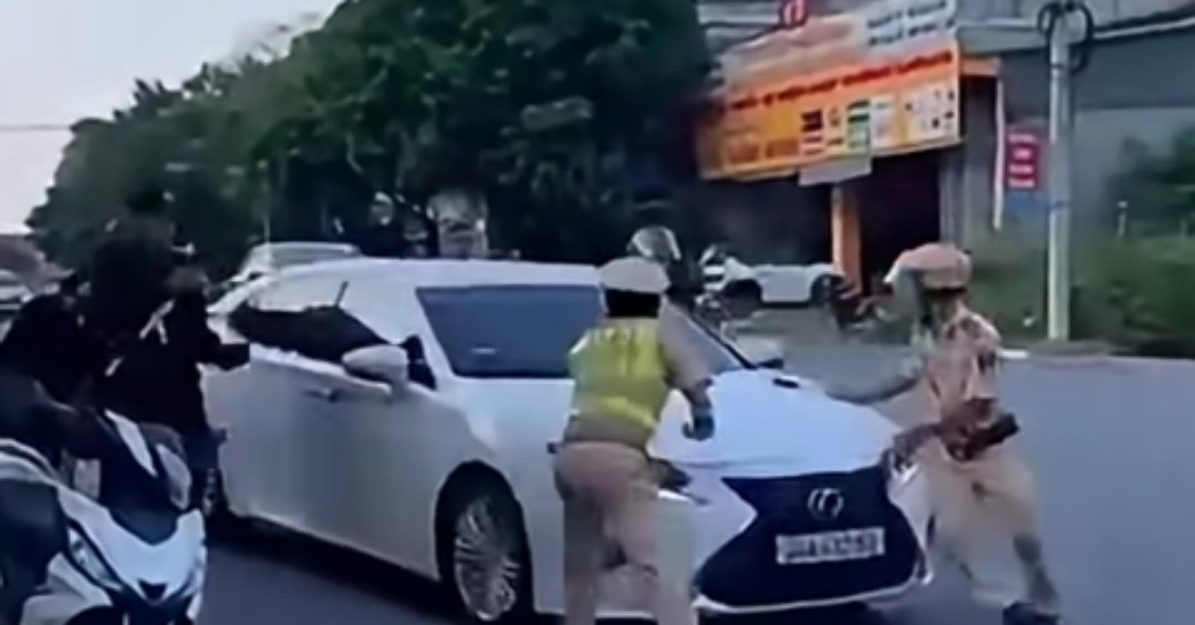 Khoi To Nu Tai Xe Lexus Tang Ga Bo Chay 510