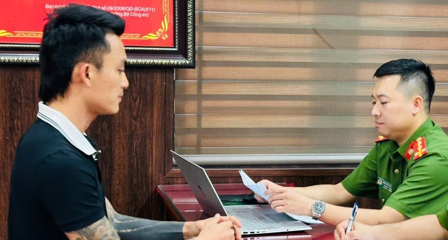 Khởi Tố Tiktoker 'Minh Sầm Sơn' Vì Dùng Nội Dung Bạo Lực Để Câu Tương Tác Khoi To Tiktoker Minh Sam Son Vi Dung Noi Dung Bao Luc De Cau Tuong Tac 2583