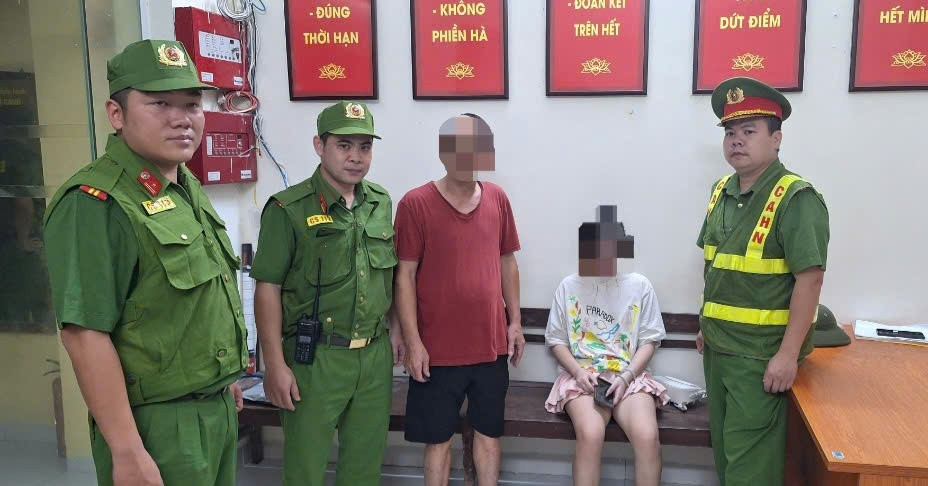 Kip Thoi Can Ngan Nguoi Phu Nu Co Y Dinh Tieu Cuc Luc Nua Dem O Ha Noi 3878
