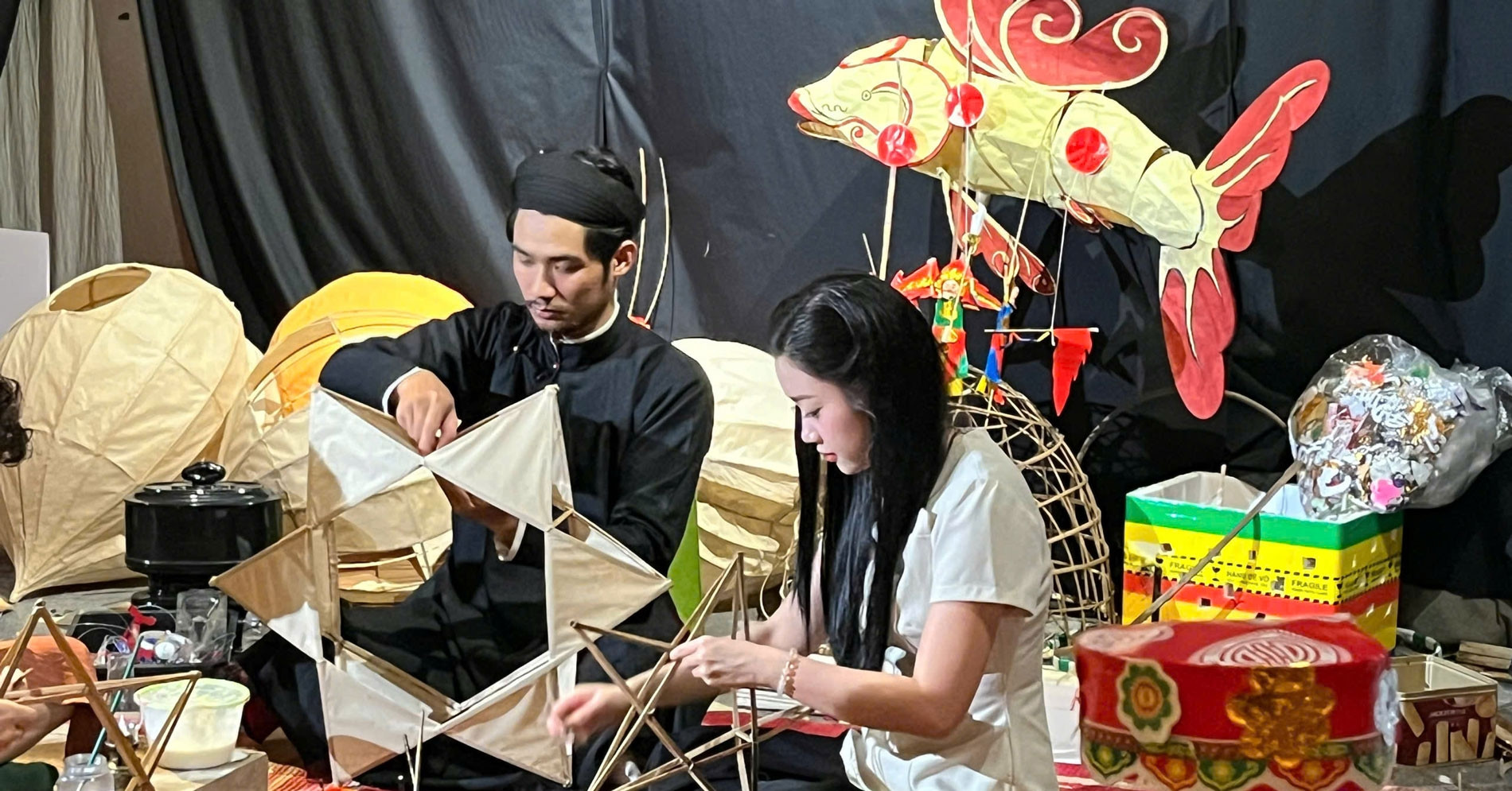 Ky Thuat Lam Den Trung Thu Co Truyen Bat Ngo Tai Sinh Nho Ban Tay Gen Z 3515