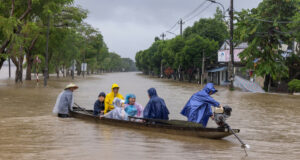 Lu Tren Cac Song O Hue Da Nang Lai Len Nhanh Nhieu Xa Phuong Tai Ngap Lut 1371