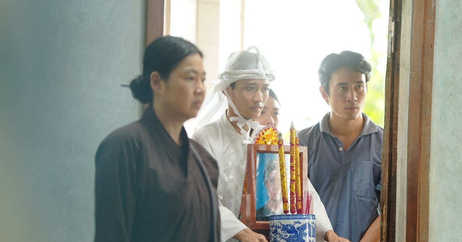 ma xo 3 ngay bo tui 50 ty phim co quoc truong dong lai bao dong do 1904