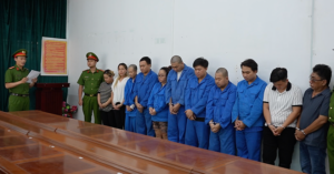 Mat Ngu Va Vo Boc Nhan Dao Cua Nhung Duong Day Mua Ban Than Tien Ty 515