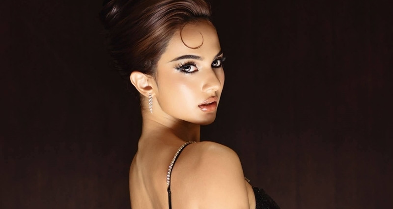 Me Man Guong Mat Lai Khong Goc Chet Cua A Hau 2 Miss Universe Vietnam 2026 1123