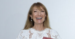 Minh tinh Jane Seymour tuổi 75 trẻ đẹp, xúc động giao lưu với khán giả Việt 1 minh tinh jane seymour tuoi 75 tre dep xuc dong giao luu voi khan gia viet 1891
