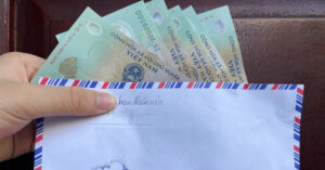 Mung Cuoi Ban Than 5 Trieu Dong Co Gai Sung So Khi Bi Chi Trich C2427487Cefc43D28F0Ab8D6B455Aea0 388