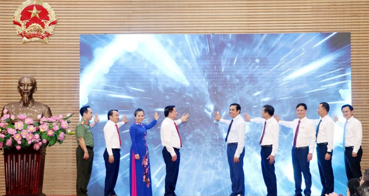 Nghe An Ra Mat Dua Vao Van Hanh Thu Nghiem Kho Du Lieu Dung Chung 2855