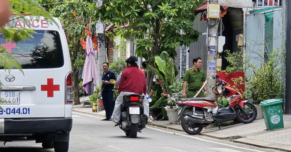 nghi an chong sat hai vo tai nha roi den cong an dau thu 2521
