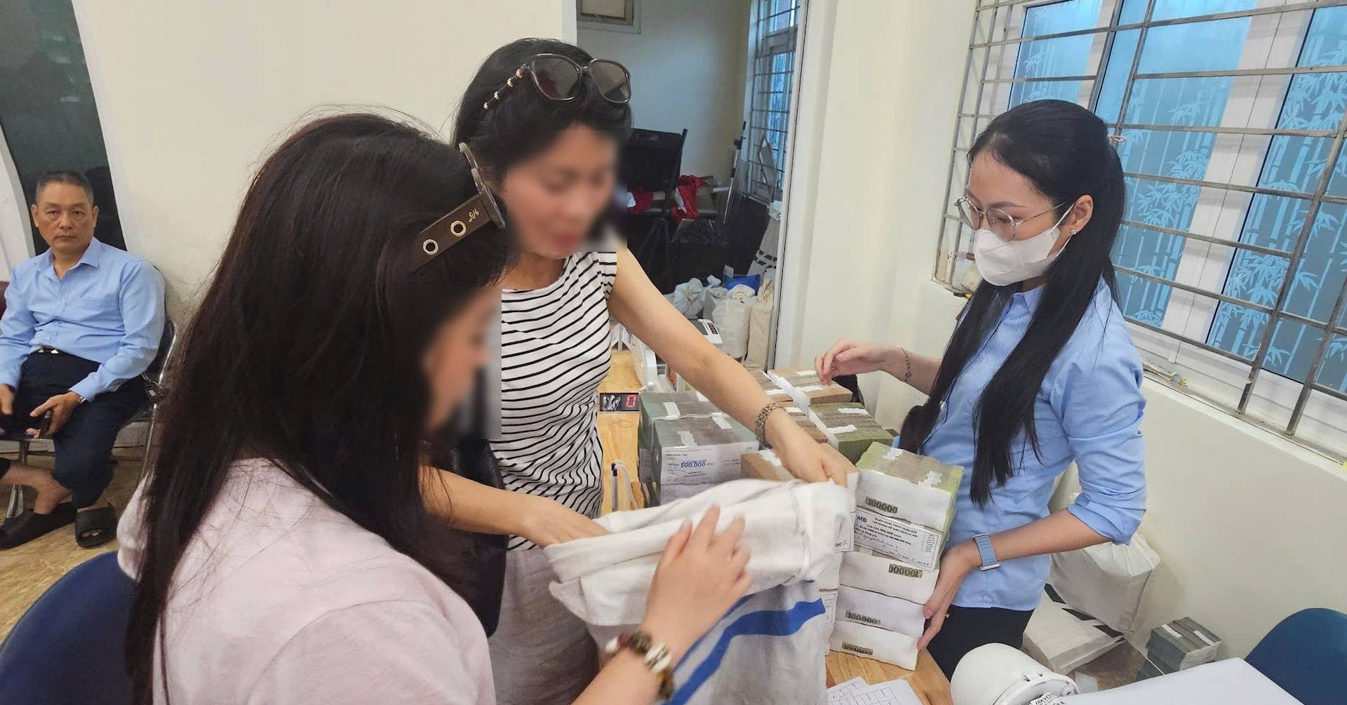 Nguoi Dan Vac Bao Tai Day Tien Boi Thuong Du An Quoc Lo 1A 2819
