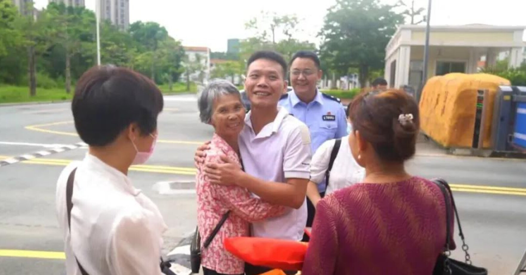 Nguoi Me Khong Tin Con Moi Sinh Da Qua Doi Va Cai Ket Vo Oa Sau 38 Nam 876