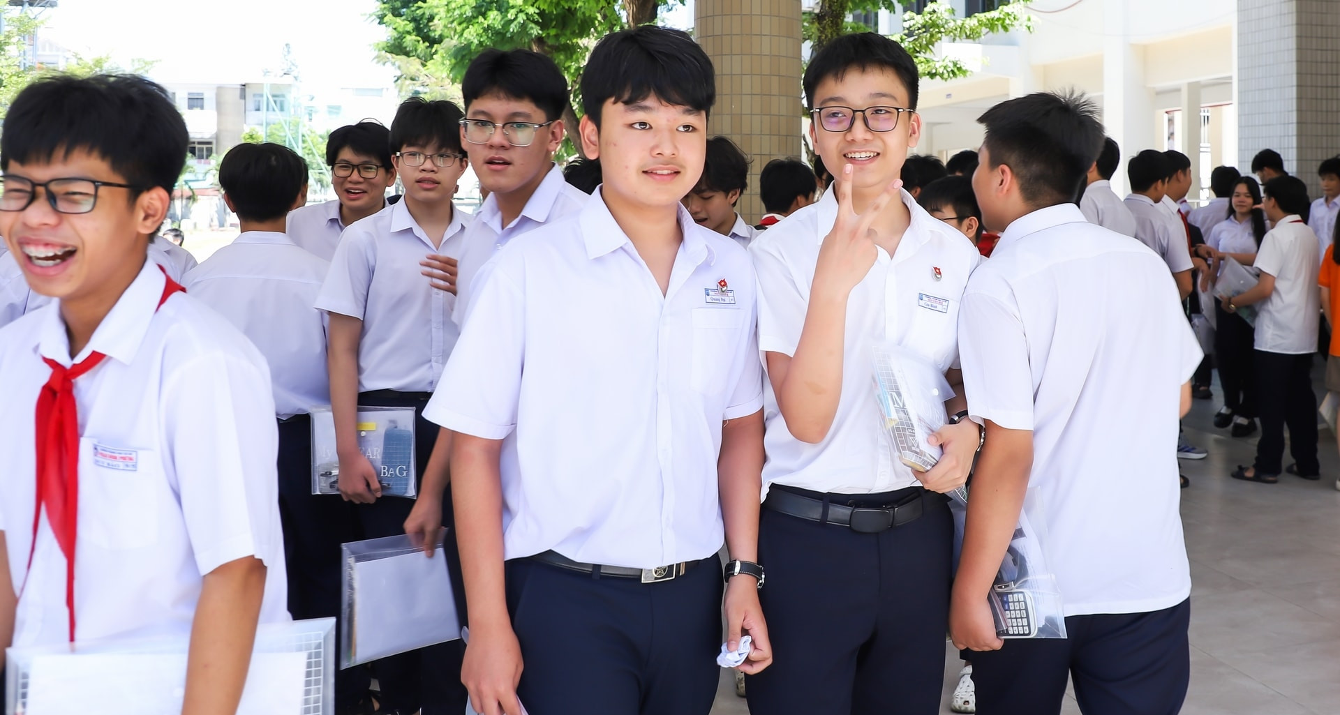 nhieu truong thpt o da nang co diem chuan lop 10 duoi 10 diem 2898