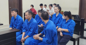 nhom moi gioi san tim nguoi ngheo can ban than qua mang xa hoi 2579