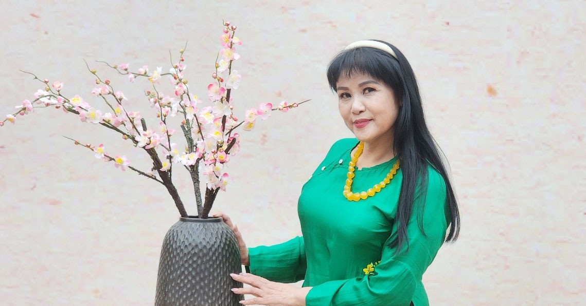 Nsnd Thanh Ngoan Nsut Viet Hoan Hat O Le Hoi Den Tran Thuong 256