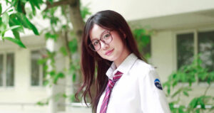 Nu Sinh Chuyen Trung Co Ielts 8 670