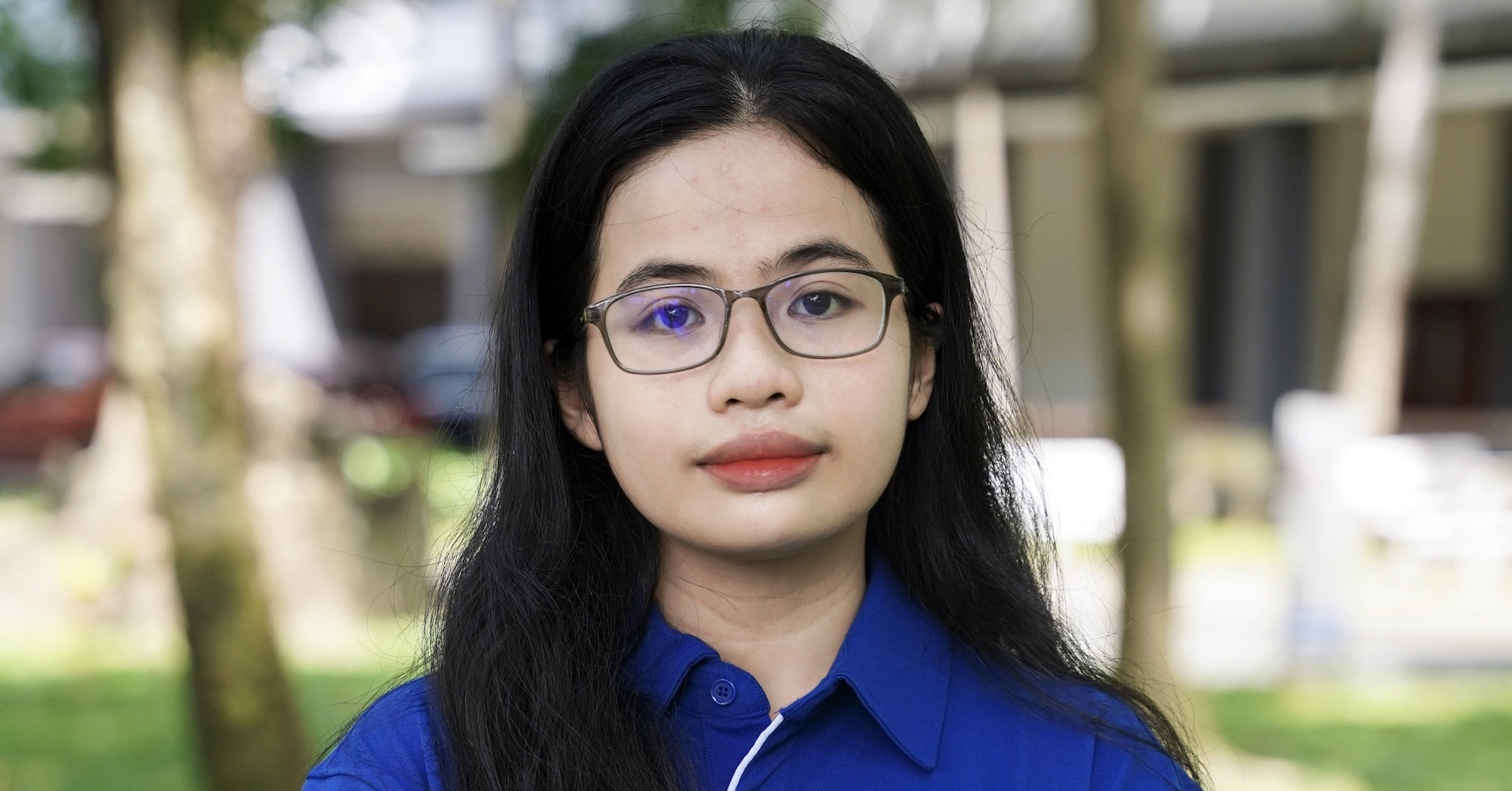 Nu Thu Khoa Dau Vao Bach Khoa Tphcm Va Ly Do Chon Nganh Dien 2549