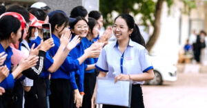 nu thu khoa khoi b00 duy nhat o dak lak dat 3 diem 10 mo thanh bac si 2491