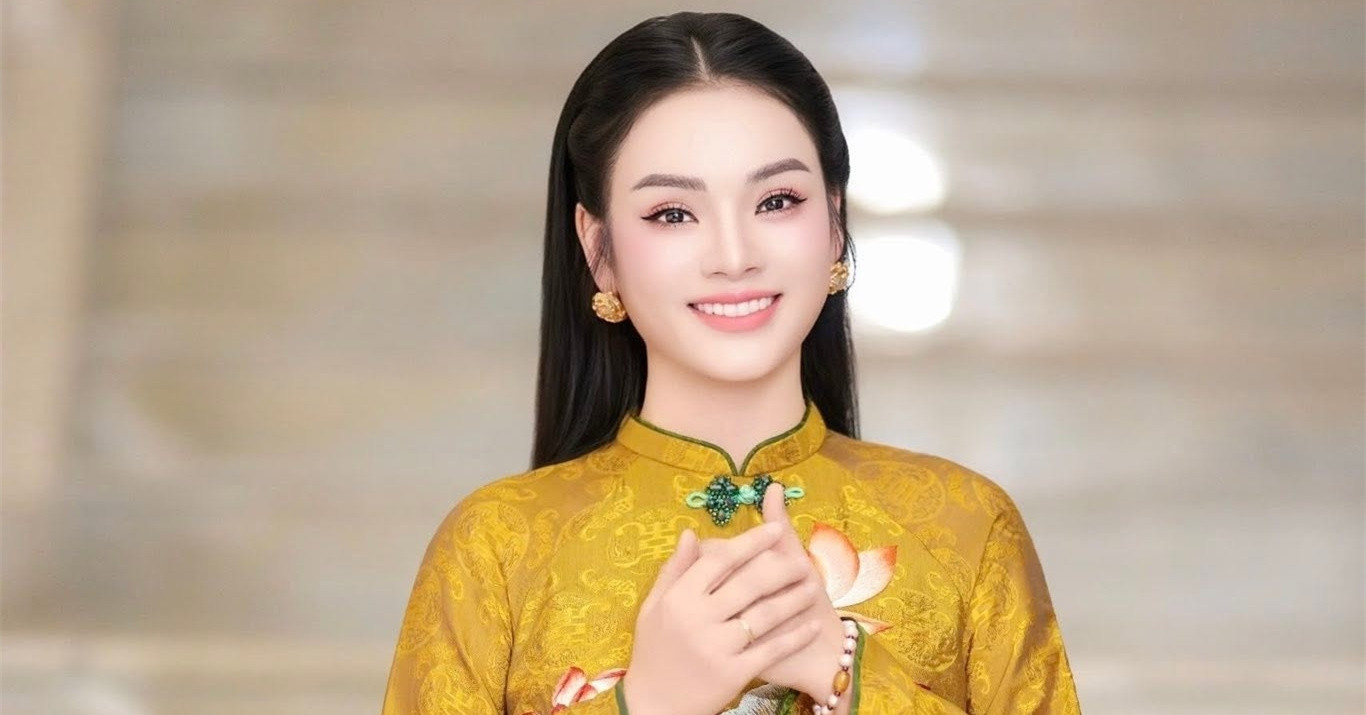 Pgs Tan Nhan Khoe Phong Lam Viec Nsut Chi Trung Noi Ve Cuoc Doi Ruc Ro 2361