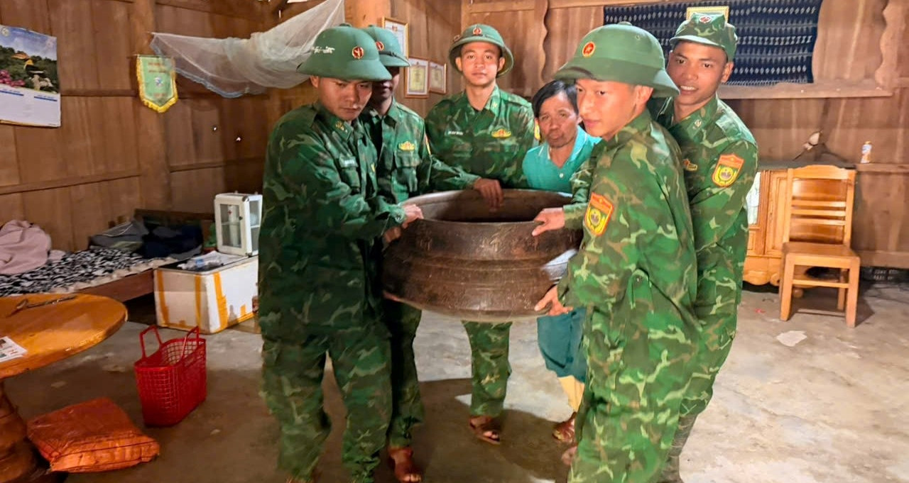 Phát Hiện Nhiều Vết Nứt Dài Trên Núi, Xã Biên Giới Đà Nẵng Sơ Tán Hơn 130 Người Phat Hien Nhieu Vet Nut Dai Tren Nui Xa Bien Gioi Da Nang So Tan Hon 130 Nguoi 3386