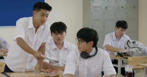 phia ben kia thanh pho tap 18 lan ha he khi khue mau thuan voi cuong 977