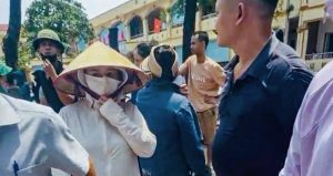 Phu Huynh Buc Xuc Vi 2 Ngay Lien Tiep Hoc Sinh Phai Cho Com Ban Tru Den Gan 13H 205