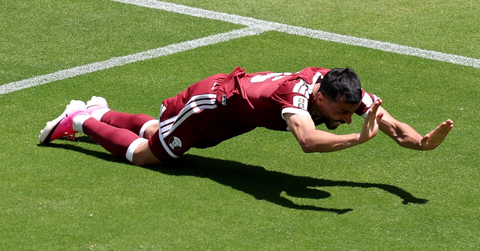 qatar ghi ban phut 95 truoc thuy si lam nen lich su tai world cup 315