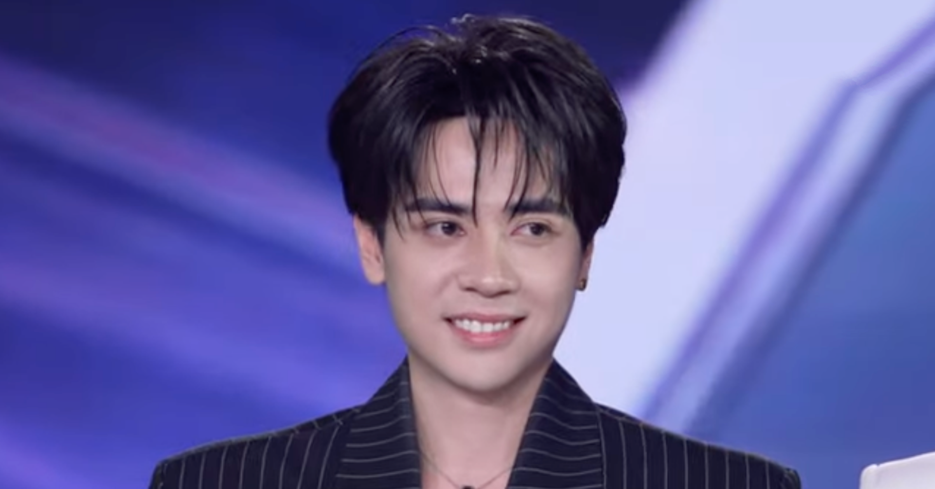 Quang Hung La Quan Quan Tinh Ha Say Hi Duong Domic Dat A Quan 14