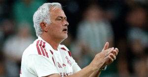 Real Madrid Chien Thang Mourinho Noi Ro Phong Do Vinicius 269