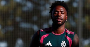 Real Madrid Dat Toi Hau Thu Vinicius Phan Ung Gat 128