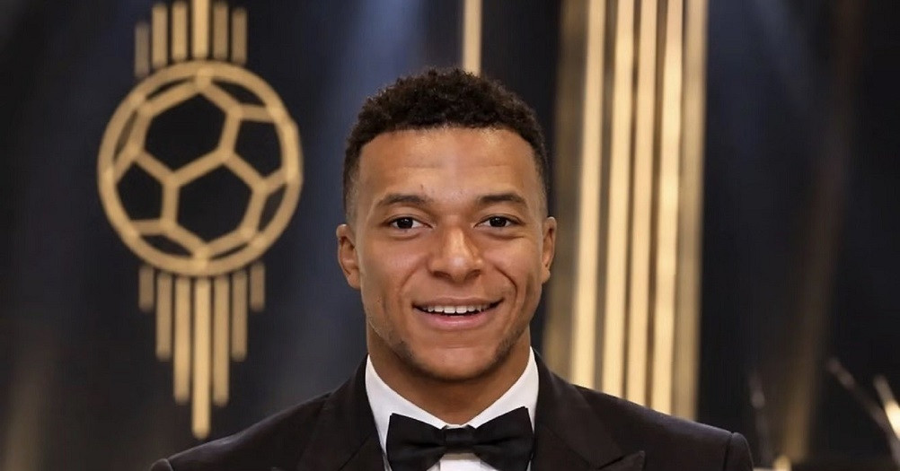 Real Madrid Huy Tay Chay Tin Chac Mbappe Gianh Qua Bong Vang 248