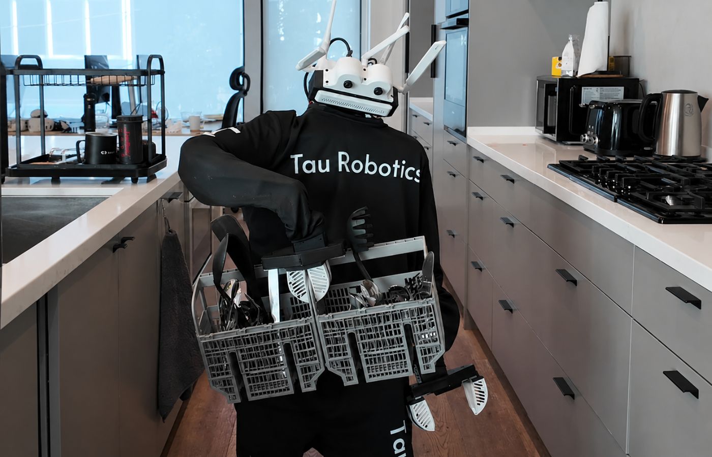 Robot Hinh Nguoi Di Lam Giup Viec Tai My
