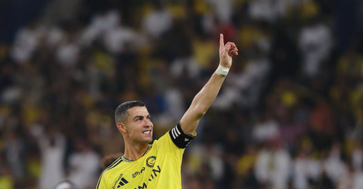 Ronaldo 1791588101145998082919 0 0 275 526 Crop 17915882306321895640727