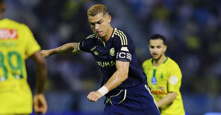 Ronaldo Bat Luc Al Nassr Thoat Thua Nho Sieu Pham 167