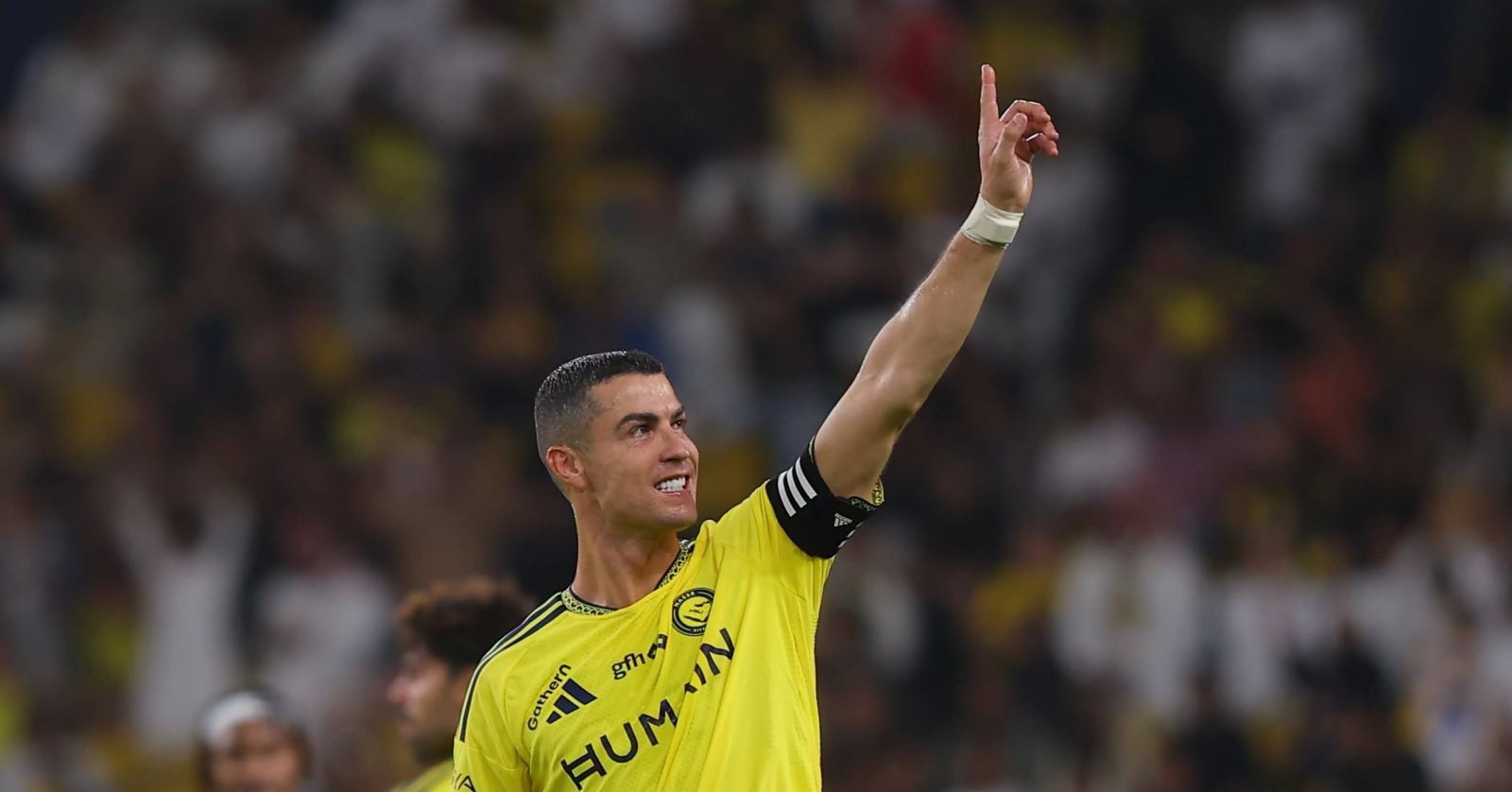 Ronaldo Can Moc 980 Ban Thang Al Nassr Ap Sat Ngoi Dau 34