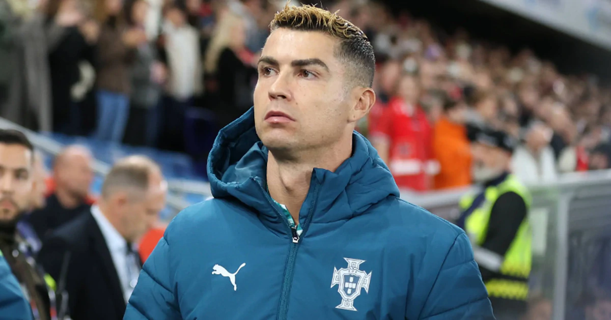 Ronaldo0110Abola 17908118068682033744526 0 0 447 853 Crop 17924507426611590748570