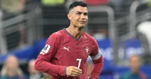 Ronaldo0707Bafp 17833799971631175436113 21 0 649 1200 Crop 17833802453491531030586