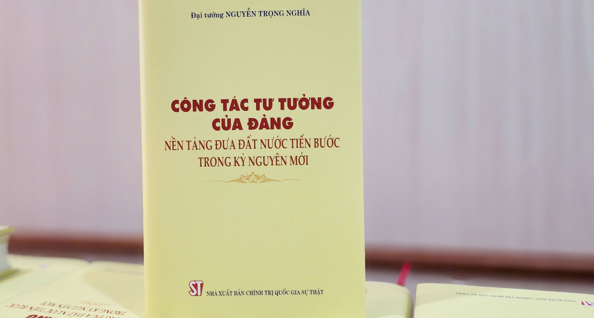 sach mang tam chien luoc ve cong tac tu tuong cua dai tuong nguyen trong nghia 2368
