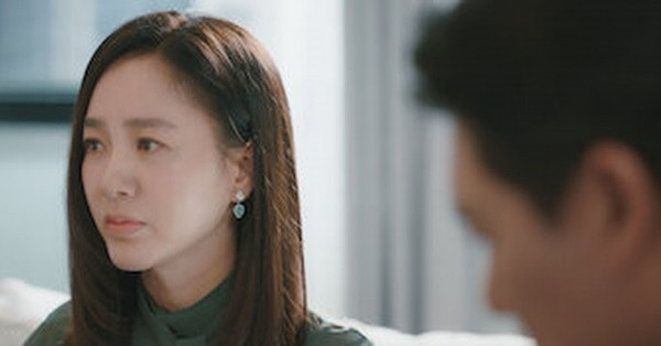 Su That Cam Dong Dang Sau Vat Dung Bat Thuong Toi Vo Tinh Thay Trong Tui Ao Chong 639