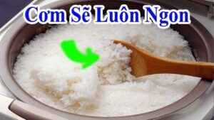 tai sao ban nen tha vai hat muoi vao noi com 155150