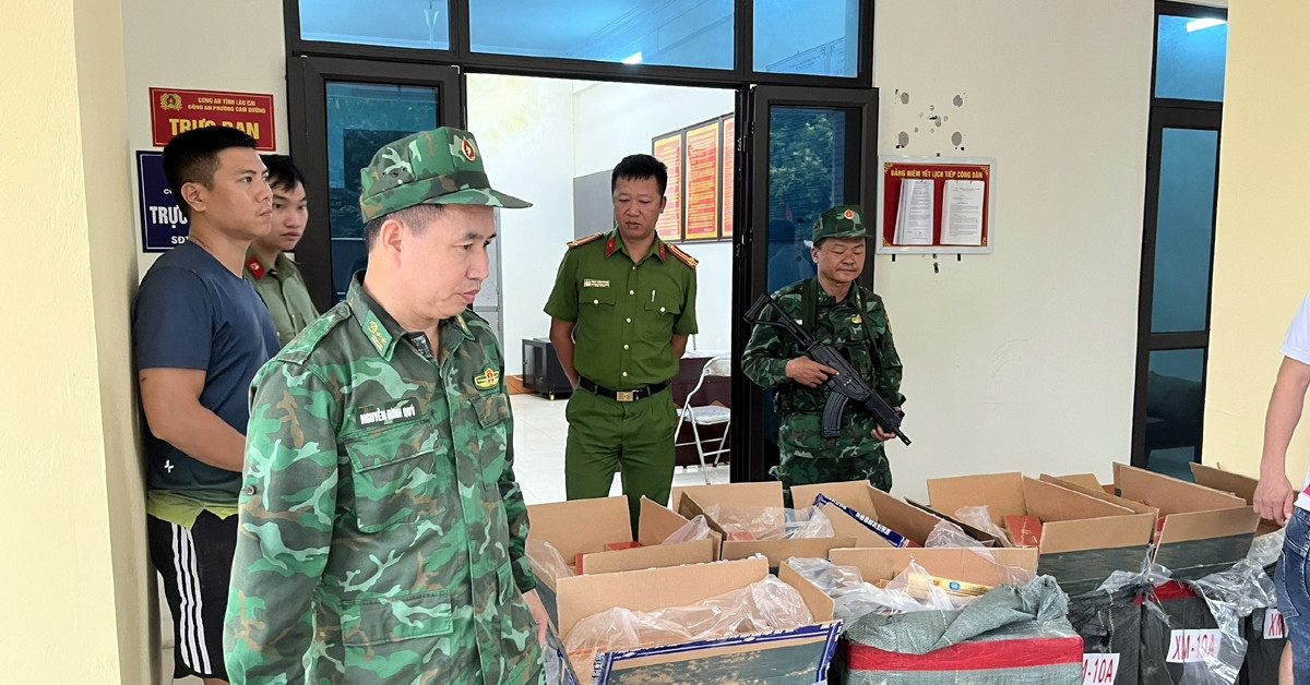 Tai Xe Xe Tai O Ha Noi Bi Bat Cung 21 2037