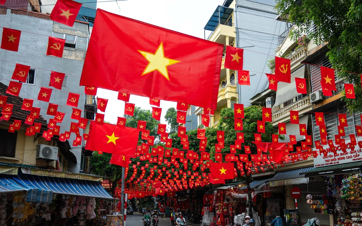 Amro: Muốn Tăng Trưởng 10%, Việt Nam Cần Đầu Tư Gần 41% Gdp, Dn Việt Phải Chen Được Vào Cuộc Chơi Của Samsung, Lg, Intel Ten Nuoc Viet Nam Co Tu Khi Nao 3761 17903238545702083159325 0 0 1005 1608 Crop 17903238646184363689