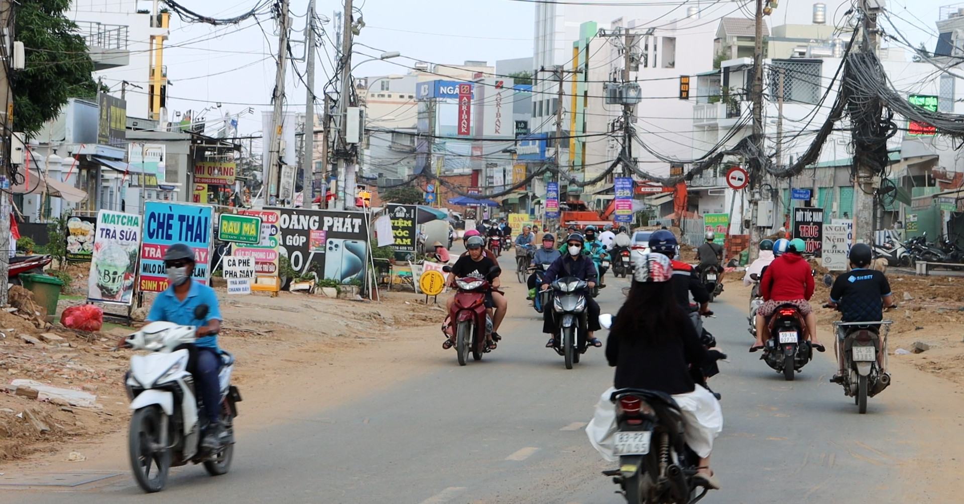 Tphcm Yeu Cau Tranh Tinh Trang Dan Hien Dat Duong Van Cham Lam 2558