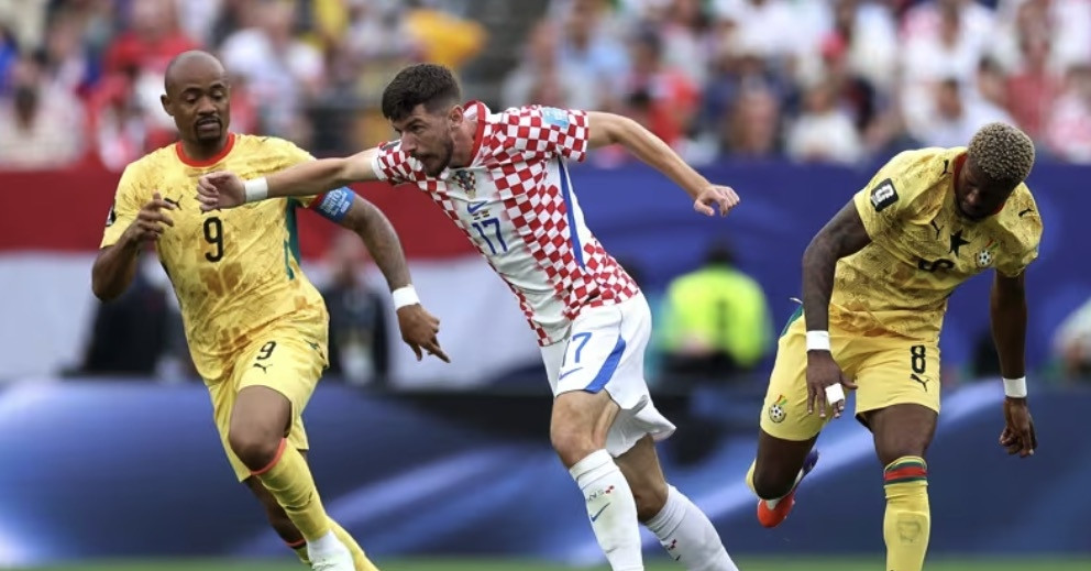 truc tiep bong da croatia 0 0 ghana khung thanh rung chuyen 35