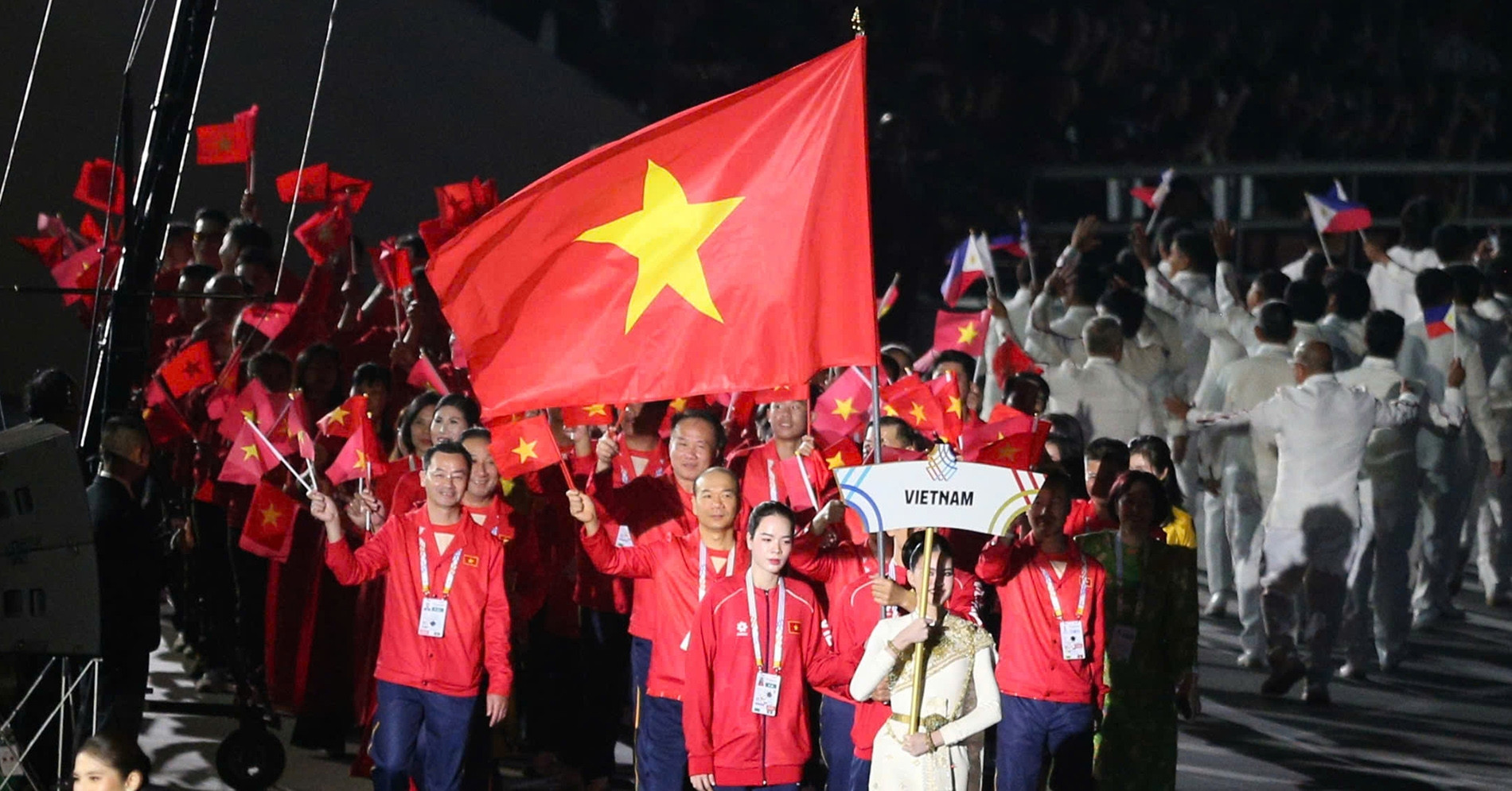 Trung Ve U23 Viet Nam Va Le Thanh Thuy Cam Co Cho Doan Ttvn O Asiad 1510
