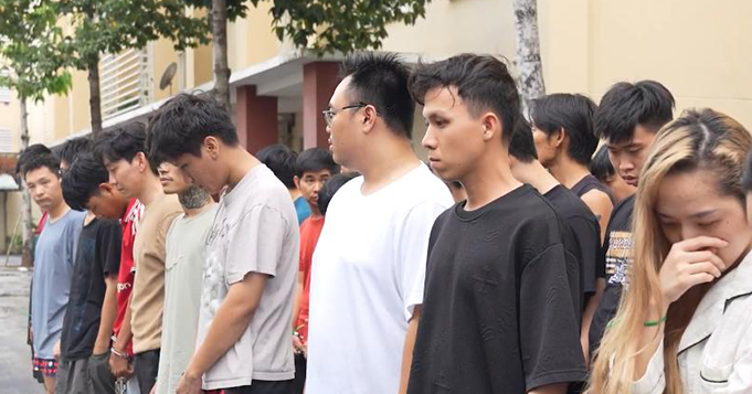 Tu Vu Kiem Tra Quan Bar Dan Choi O Tphcm Boc Go Duong Day Toi Pham Lien Tinh 1668