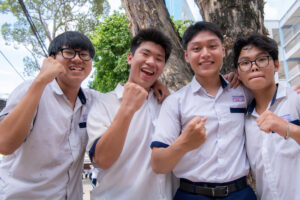 tuan hung hoc sinh thi tot nghiep thpt 1210