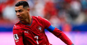 tuyen bo dao nha roi loan vi em gai va ban doi ronaldo 1181