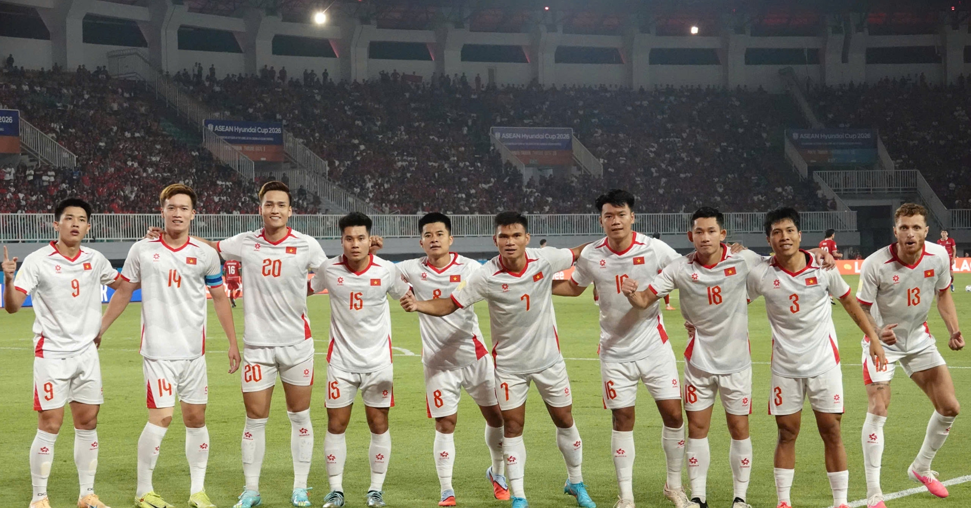 Tuyen Viet Nam Vet Gon Sau Chien Thang Truoc Indonesia 2501