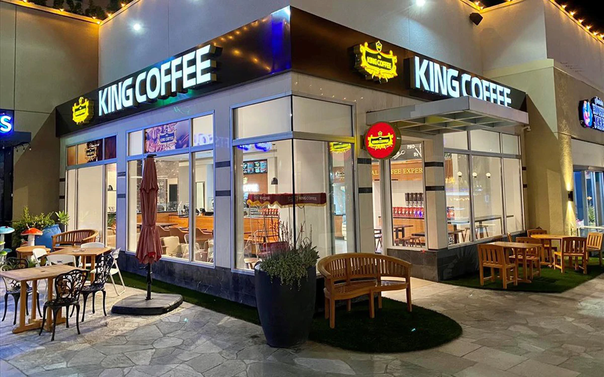 Uscafe 1 17927238120591918051715 104 0 704 960 Crop 17927238179241648435893