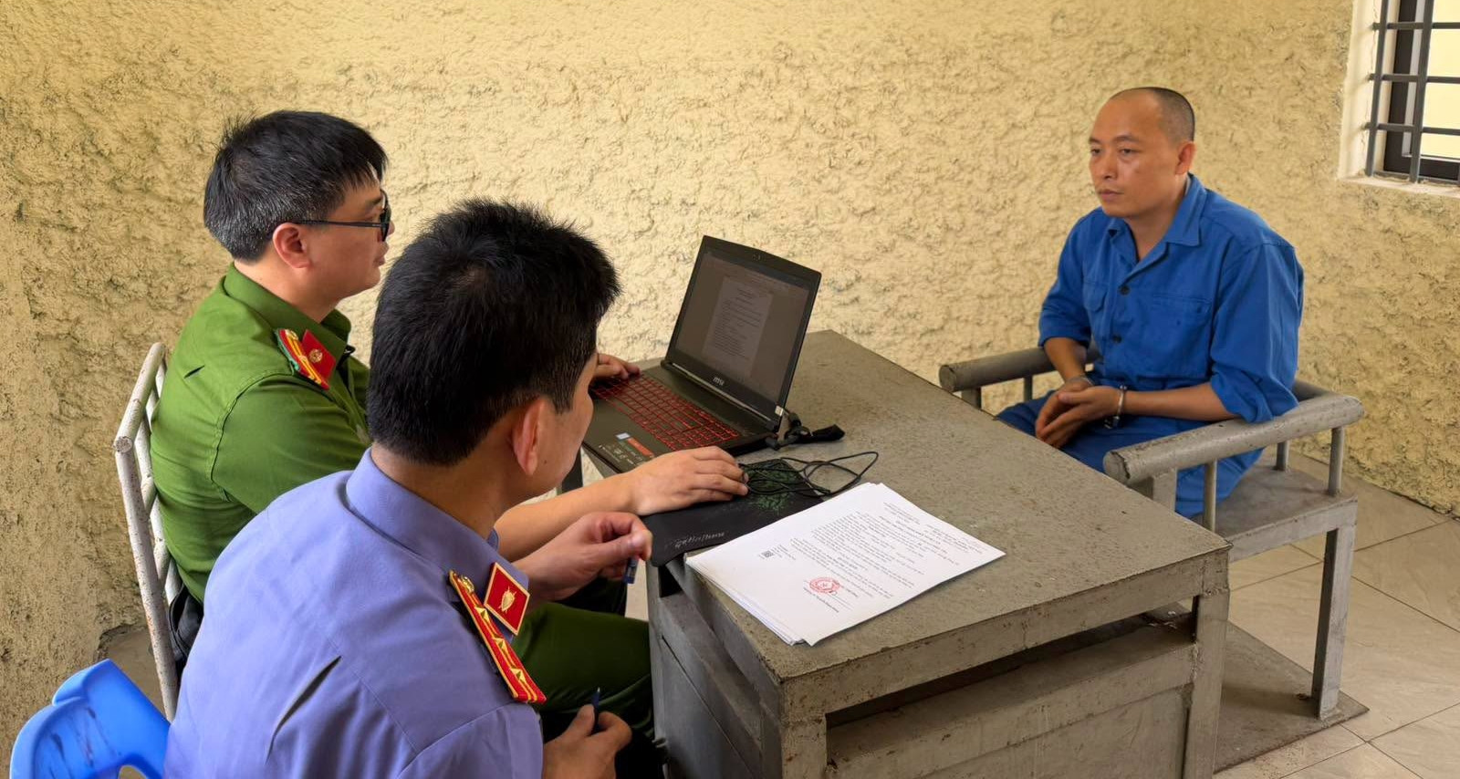 Vi Sao Khanh Sky Va Ho Van Khoa Den Gay Roi Nhung Vua Quat Cung Bi Khoi To 3824