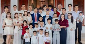 vo chong o nghe an sinh 10 nguoi con 4 con gai lay chong chung xom 2934